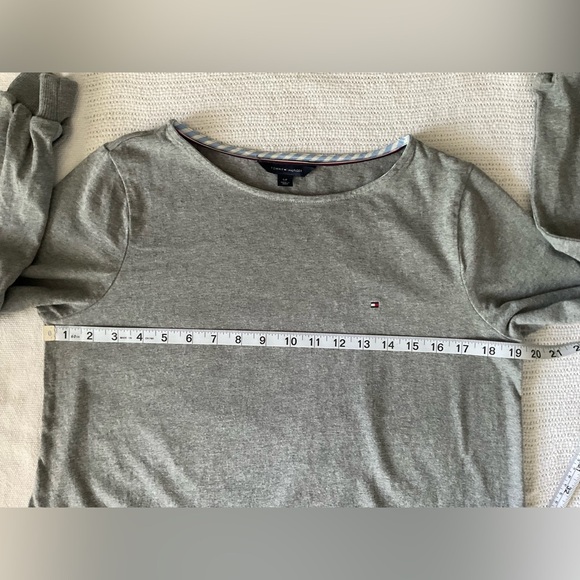 Tommy Hilfiger Asymmetrical Gray and Blue Top - Picture 7 of 7